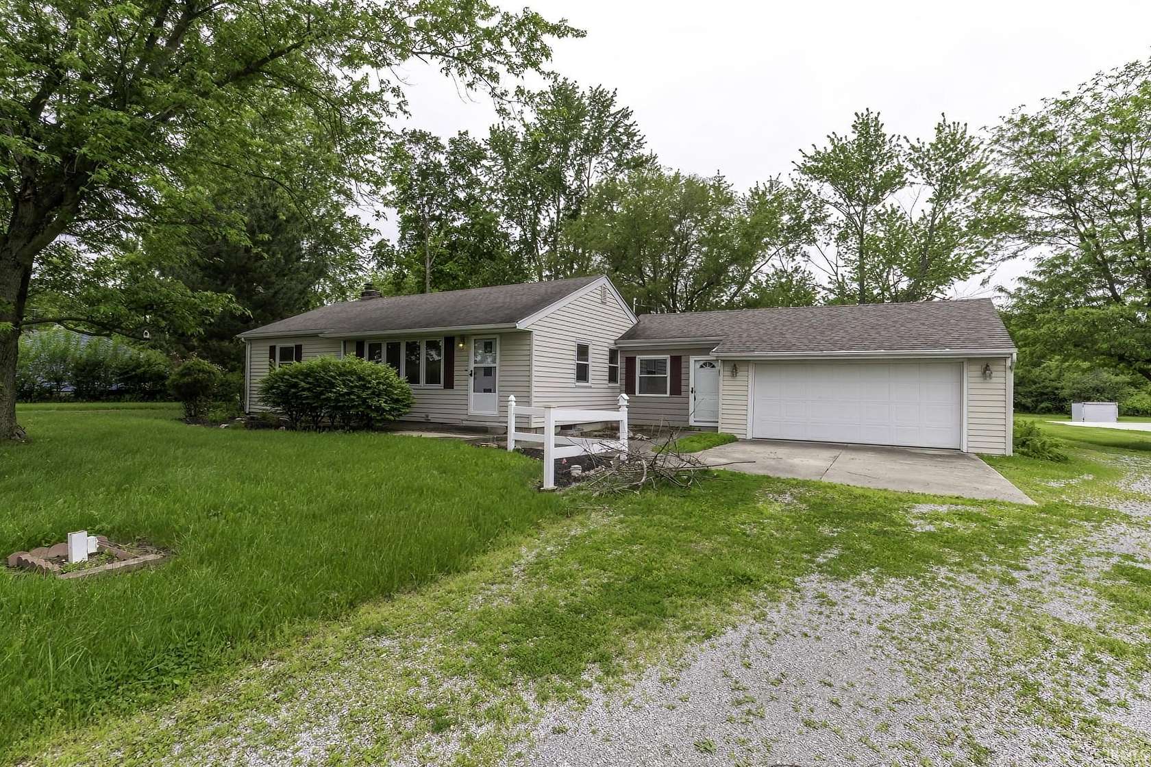1.89 Acres of Land with Home for Sale in Fort Wayne, Indiana