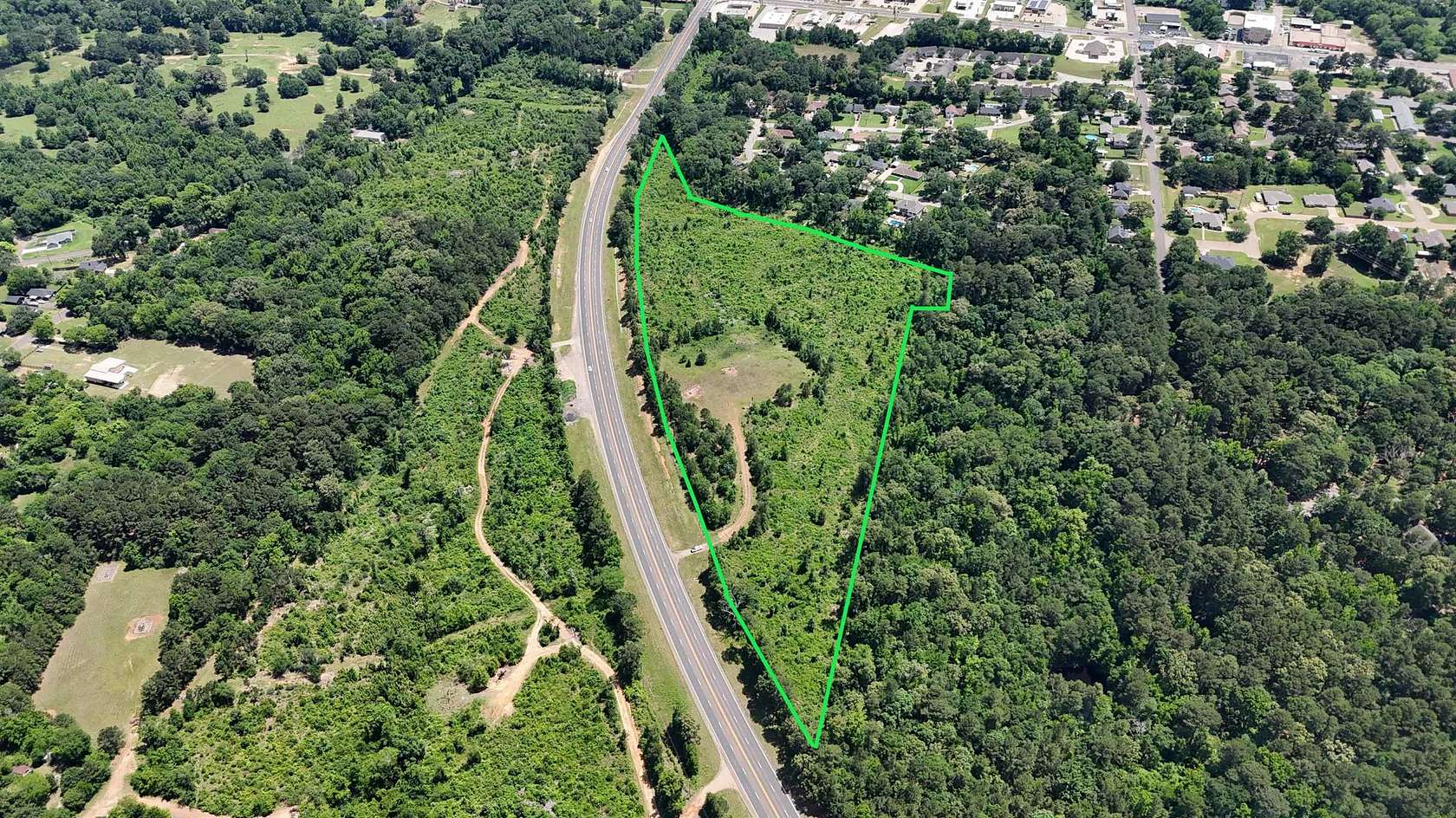 19.5 Acres of Land for Sale in Gladewater, Texas
