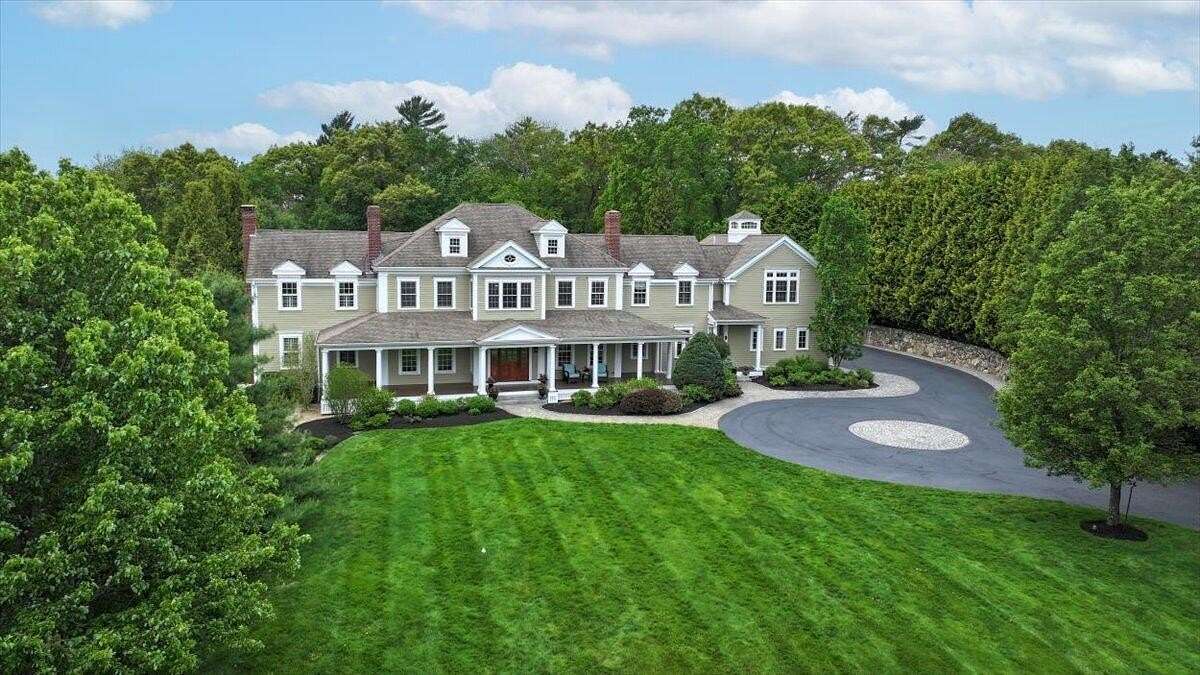 2.17 Acres of Land with Home for Sale in Norwell, Massachusetts
