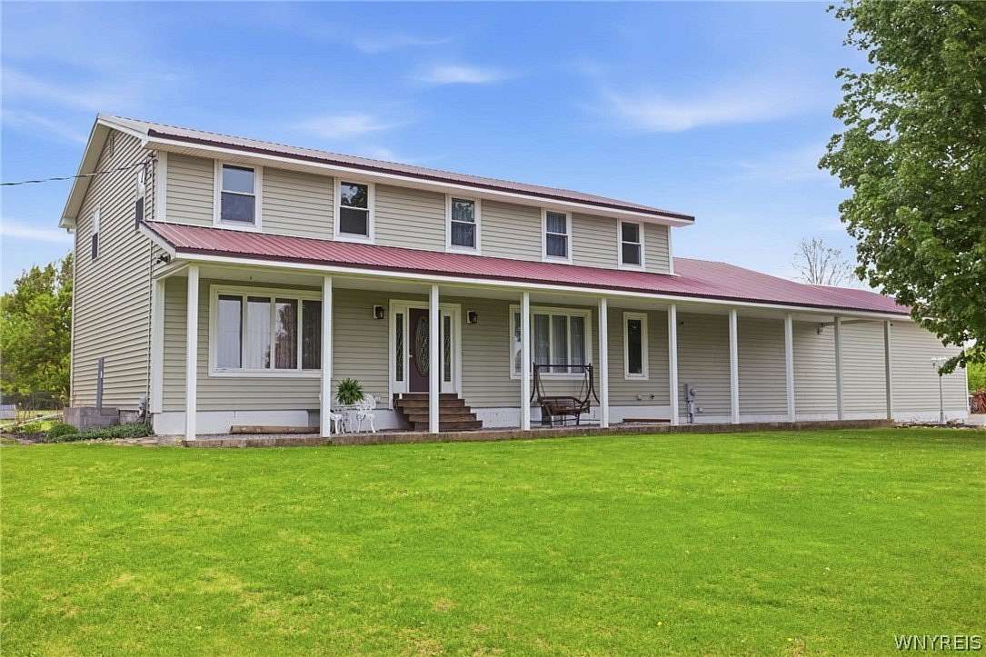 3.9 Acres of Land with Home for Sale in Le Roy, New York