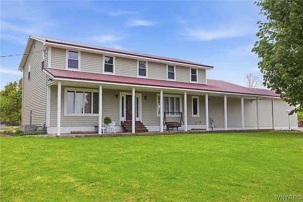 3.9 Acres of Land with Home for Sale in Le Roy, New York