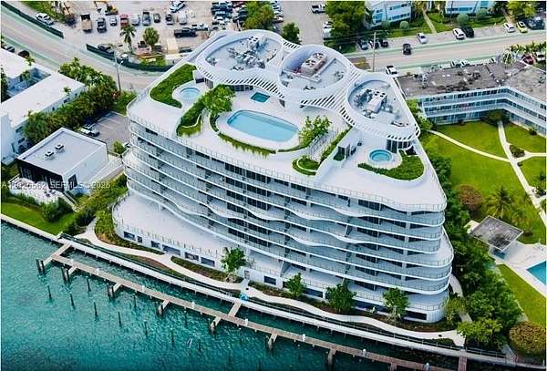 Residential Land for Sale in Bay Harbor Islands, Florida
