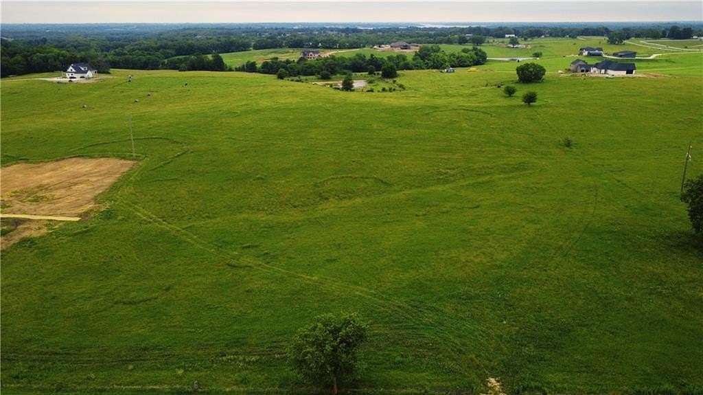 7.39 Acres of Residential Land for Sale in Smithville, Missouri