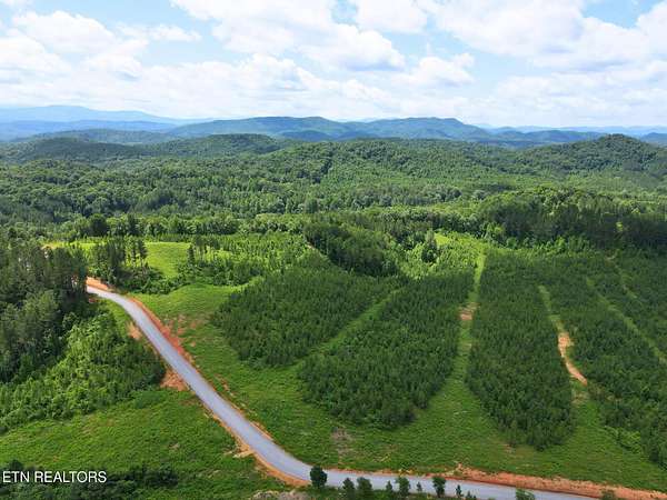 5 Acres of Residential Land for Sale in Vonore, Tennessee