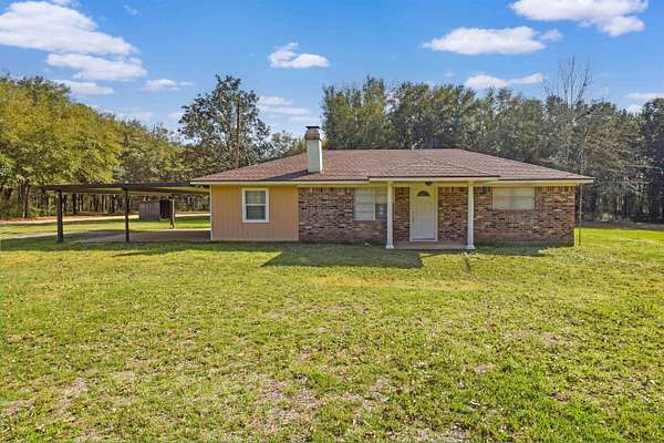 5 Acres of Improved Residential Land for Lease in Silsbee, Texas