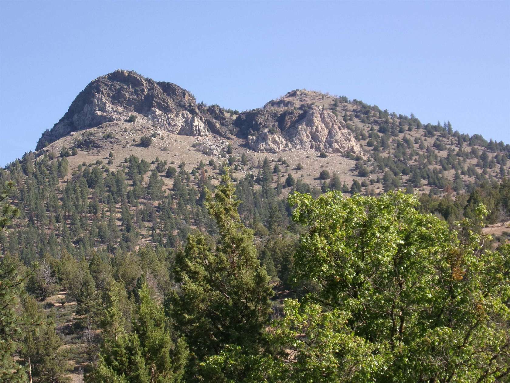 894 Acres of Recreational & Residential Land for Sale in Gazelle, California