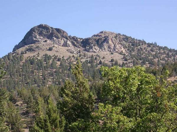 894 Acres of Recreational & Residential Land for Sale in Gazelle, California