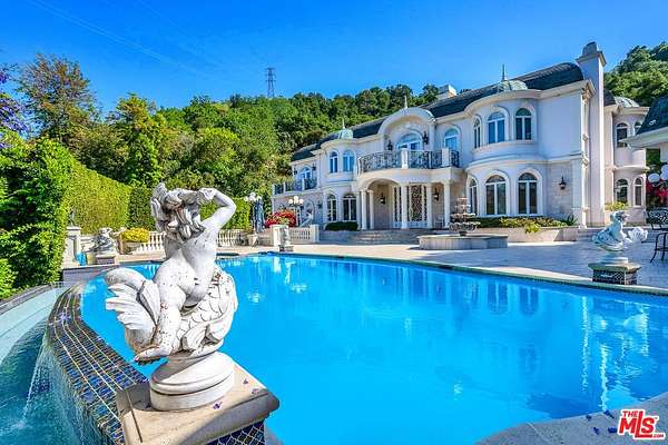 2.57 Acres of Land with Home for Lease in Studio City, California