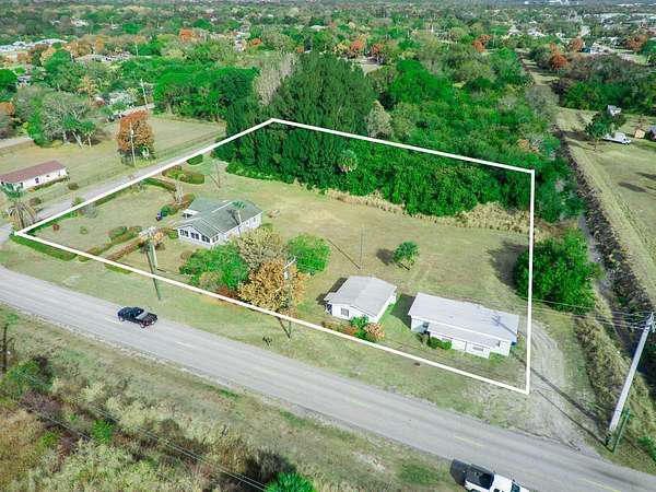 1.5 Acres of Land for Sale in Vero Beach, Florida