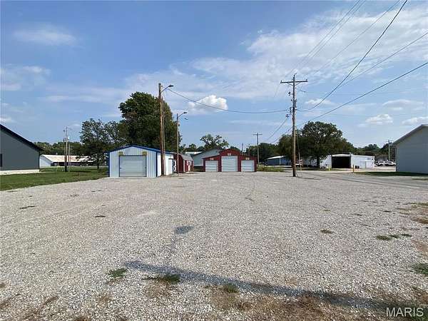 0.25 Acres of Commercial Land for Sale in Lebanon, Illinois