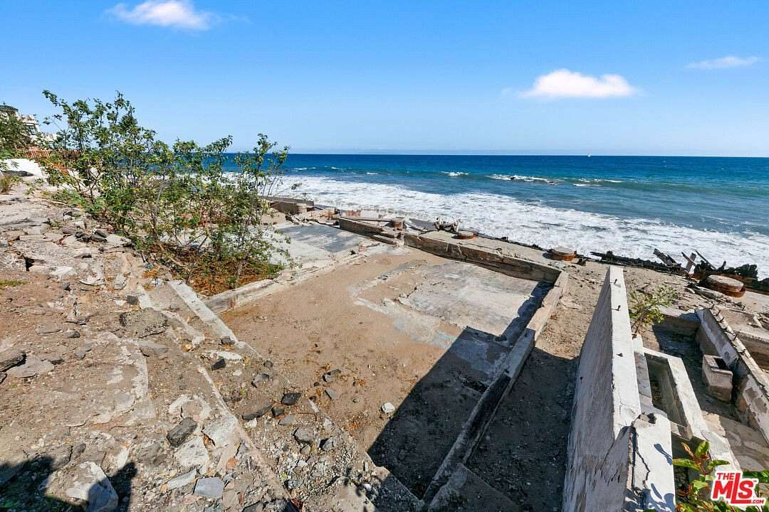 0.09 Acres of Residential Land for Sale in Malibu, California