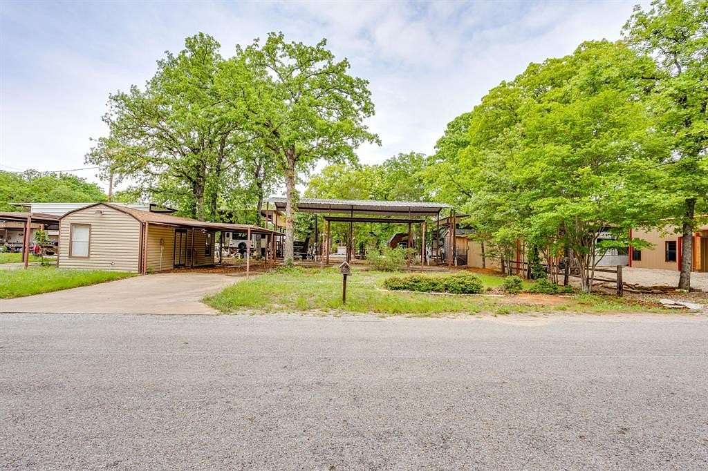 0.1 Acres of Land for Sale in Granbury, Texas