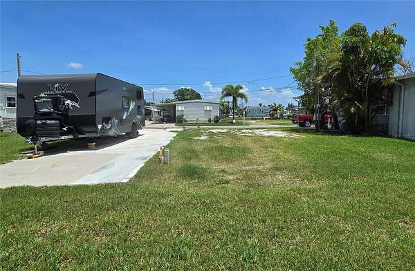 Residential Land for Sale in Palm Harbor, Florida