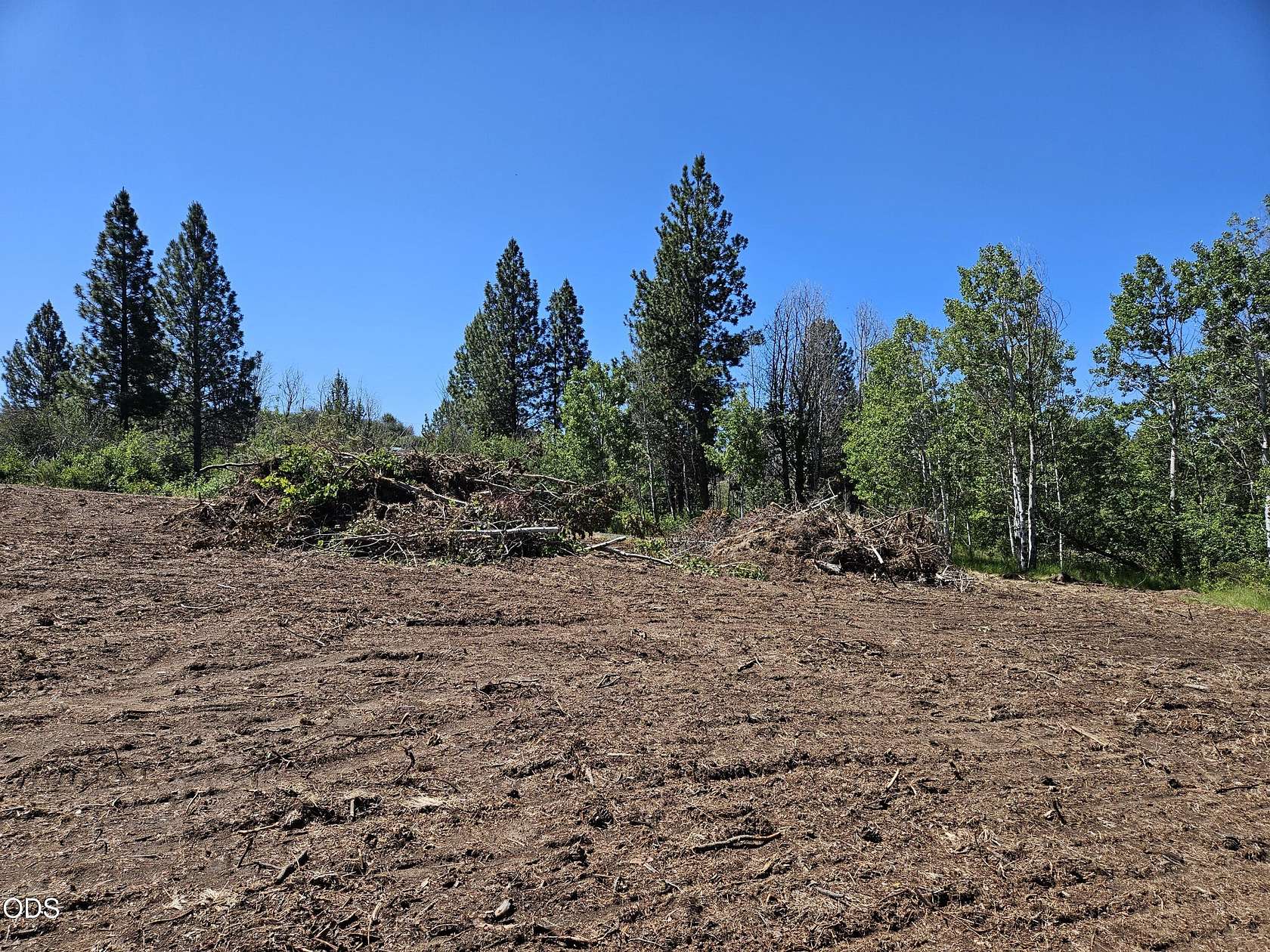 1 Acre of Residential Land for Sale in Chiloquin, Oregon