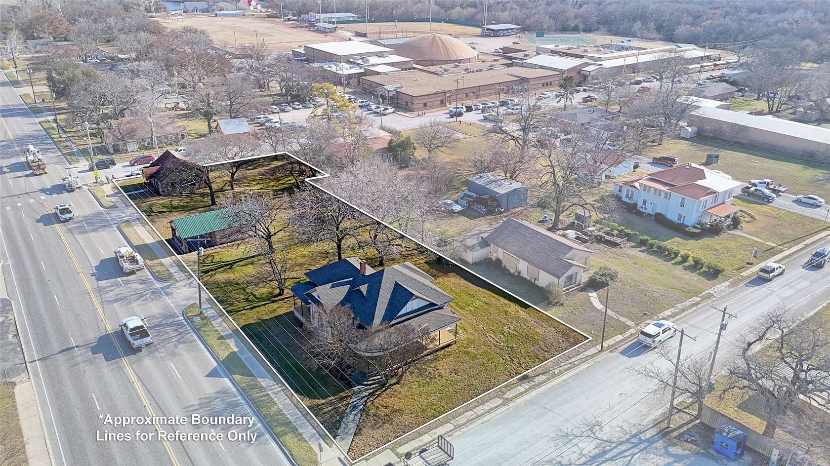 0.75 Acres of Mixed-Use Land for Sale in St. Jo, Texas