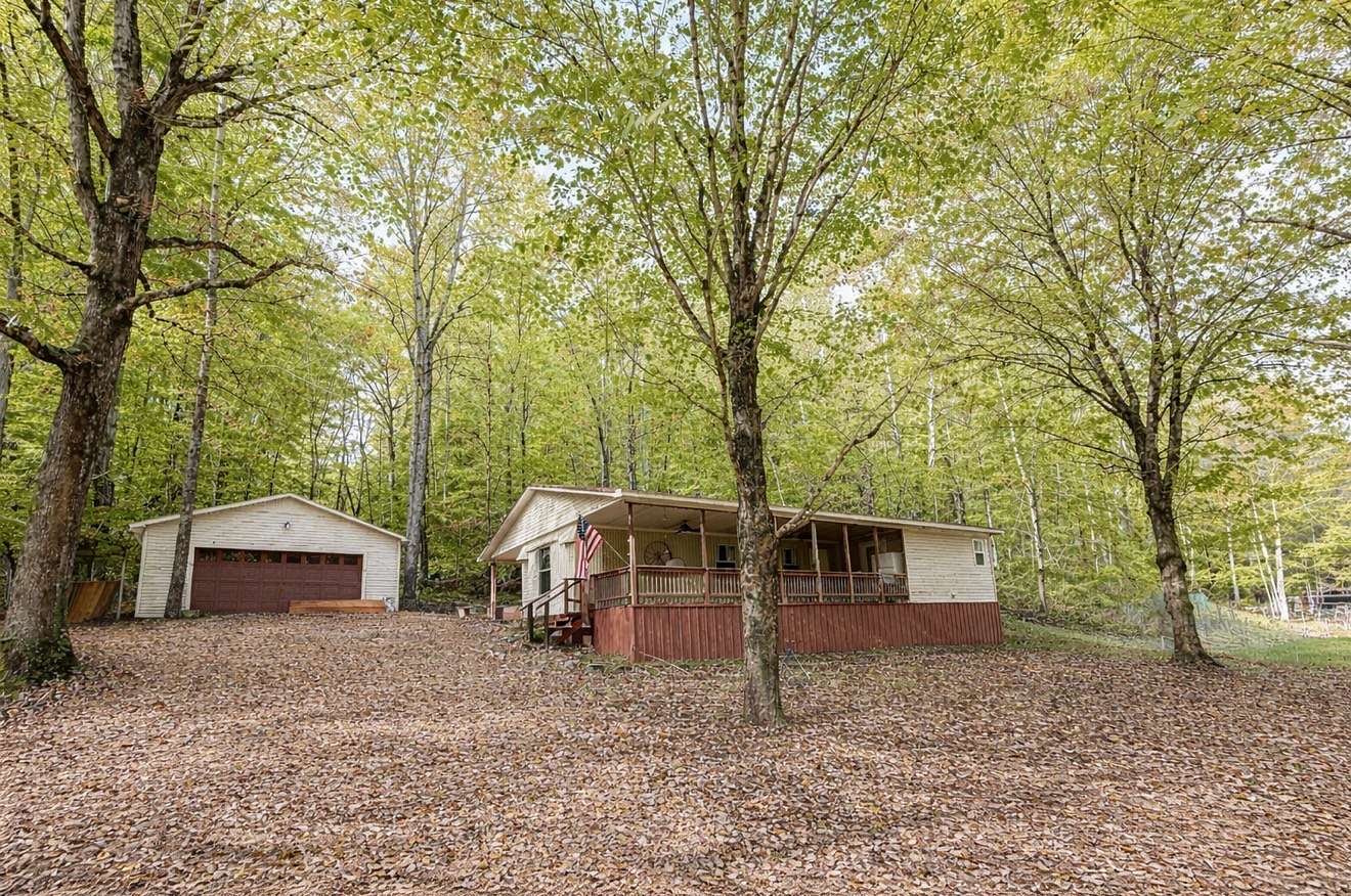 5 Acres of Land with Home for Sale in Waverly, Tennessee