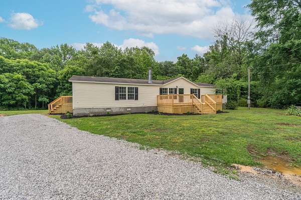 5.74 Acres of Land with Home for Sale in Hillsboro, Tennessee