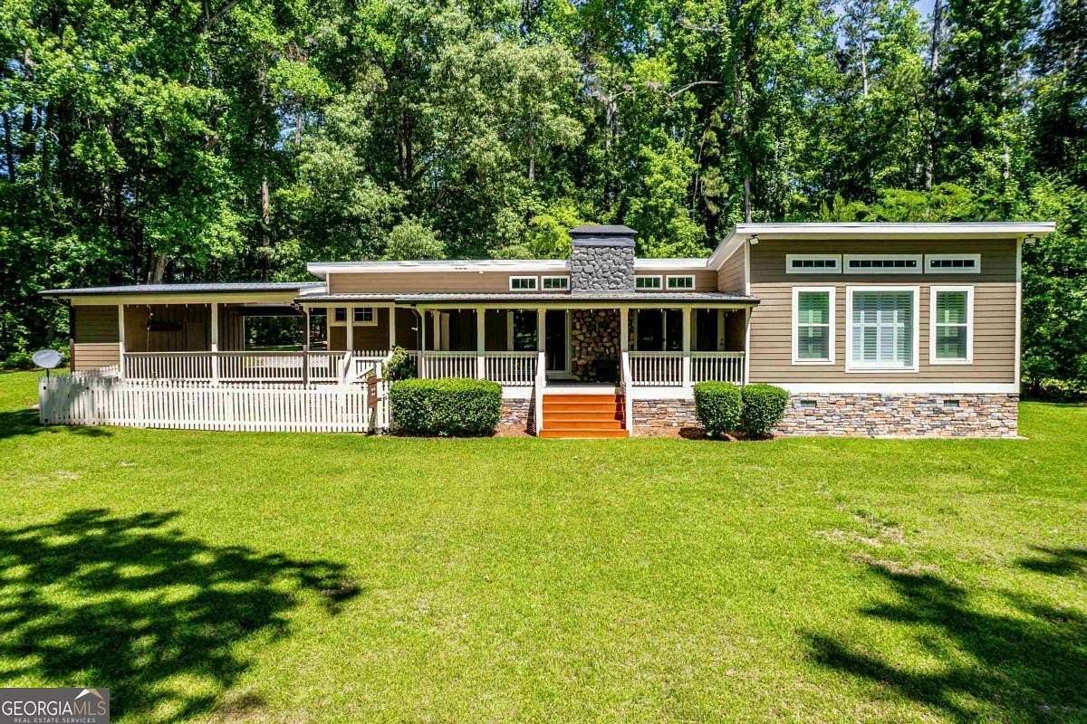 2.72 Acres of Land with Home for Sale in Eatonton, Georgia