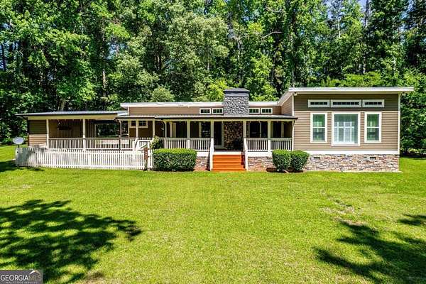 2.72 Acres of Land with Home for Sale in Eatonton, Georgia