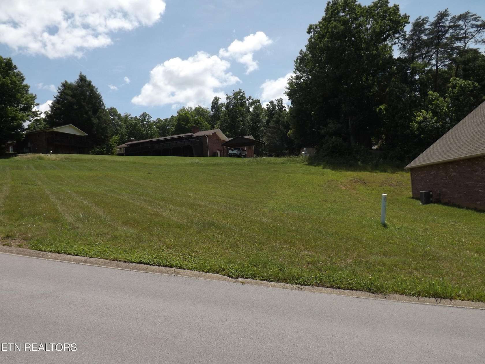 0.25 Acres of Land for Sale in Harrogate, Tennessee