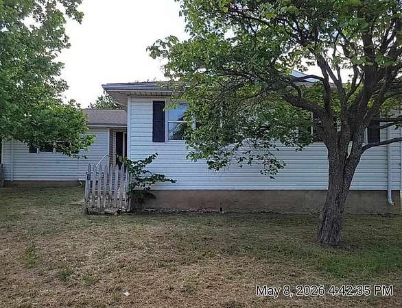 10 Acres of Land with Home for Sale in Lawton, Oklahoma