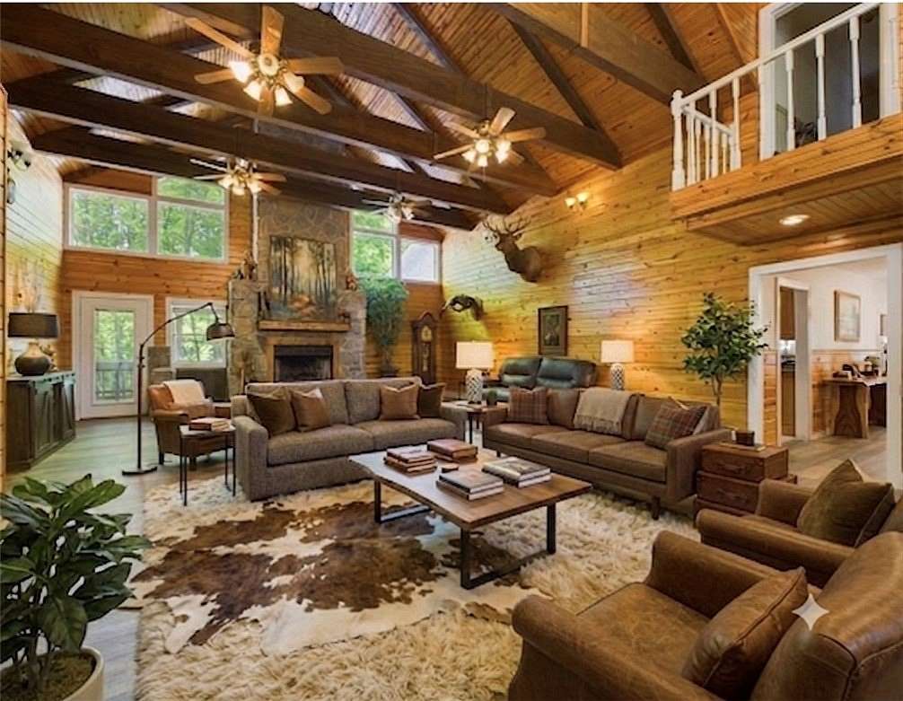 13.7 Acres of Land with Home for Sale in West Fork, Arkansas