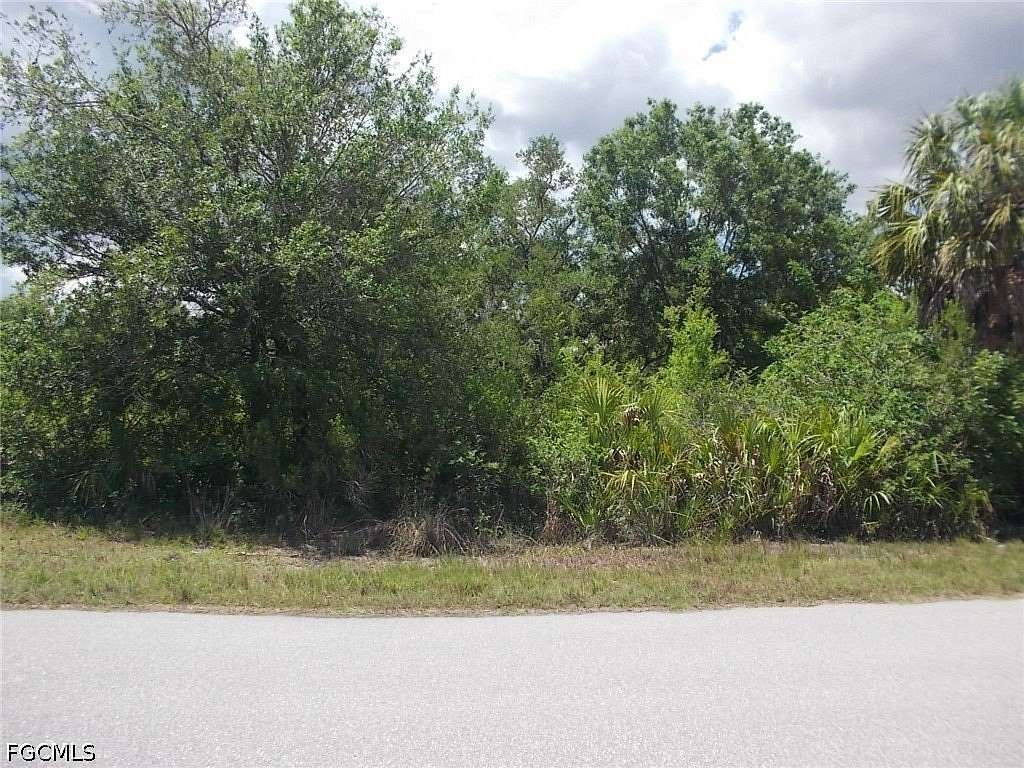 1.25 Acres of Residential Land for Sale in Port Charlotte, Florida