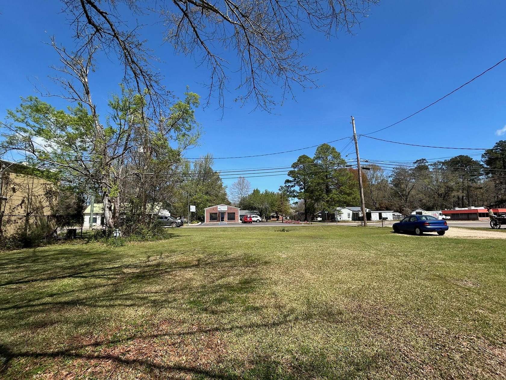 0.24 Acres of Commercial Land for Sale in Columbia, Mississippi