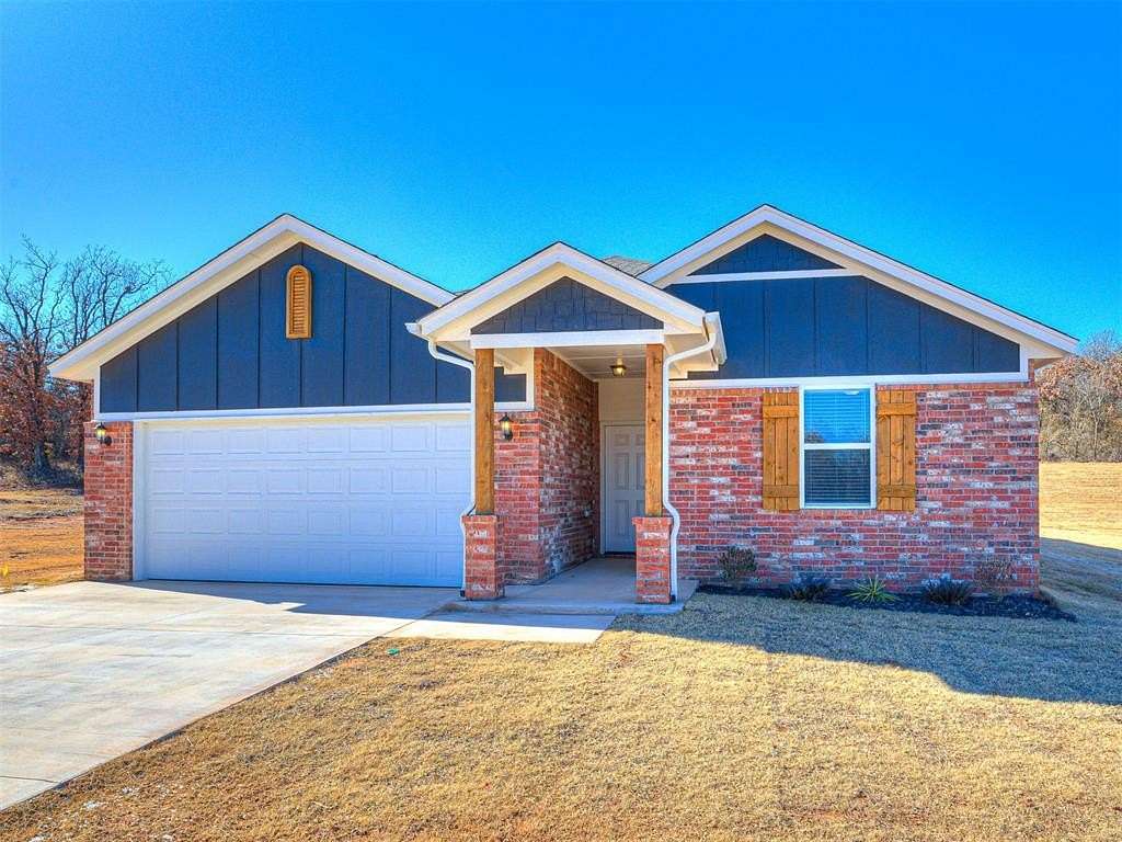 2 Acres of Land with Home for Sale in Guthrie, Oklahoma