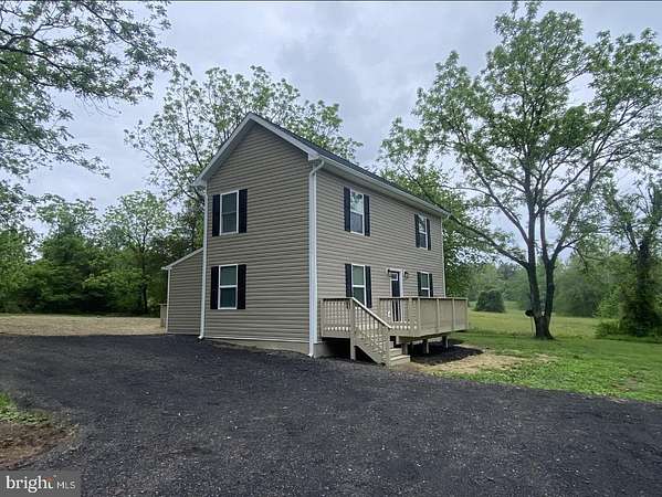 4.5 Acres of Land with Home for Sale in Sumerduck, Virginia