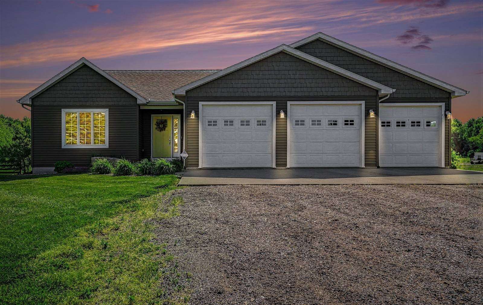3.1 Acres of Land with Home for Sale in Clinton Township, Indiana