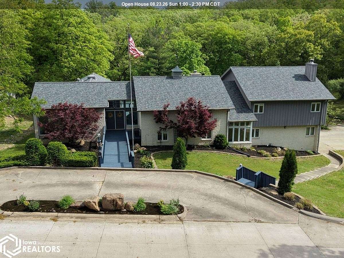 9.19 Acres of Land with Home for Sale in Ottumwa, Iowa
