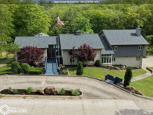 9.19 Acres of Land with Home for Sale in Ottumwa, Iowa