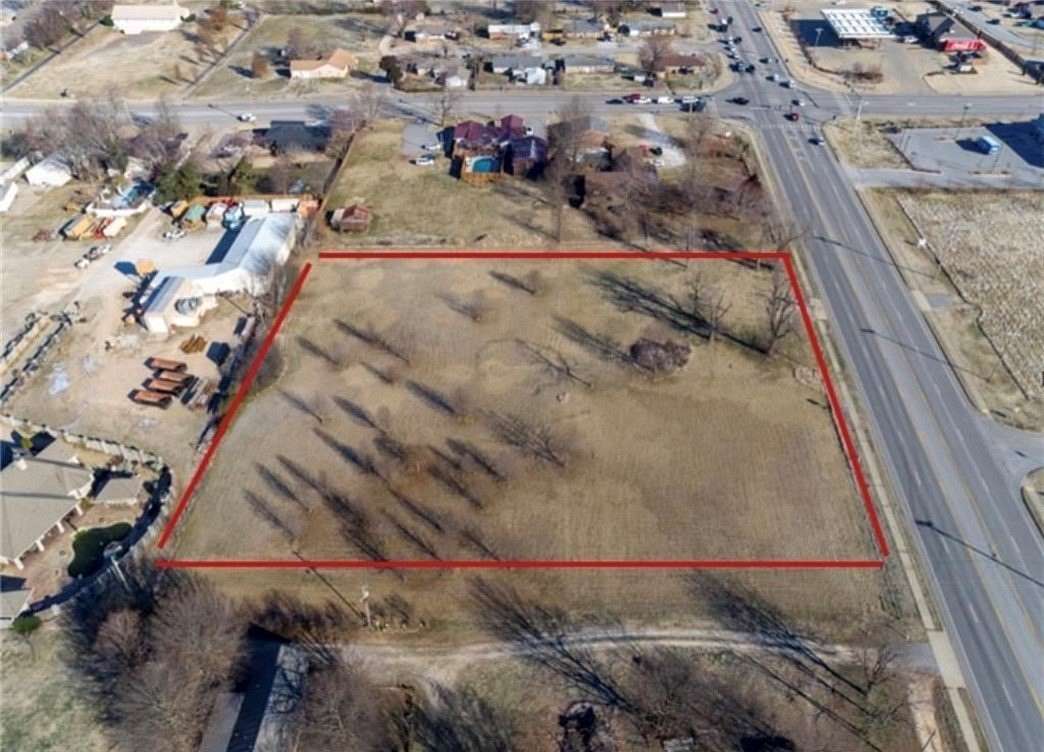 3.12 Acres of Commercial Land for Sale in Springdale, Arkansas