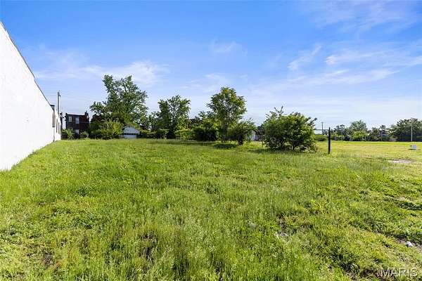 0.16 Acres of Commercial Land for Sale in St. Louis, Missouri