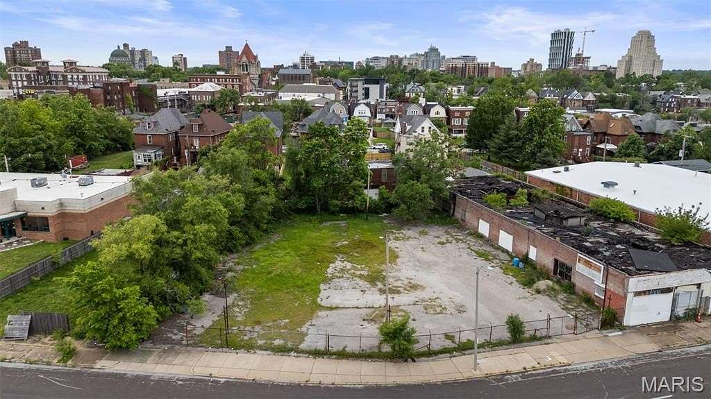 0.25 Acres of Commercial Land for Sale in St. Louis, Missouri