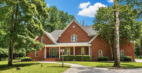 7 Acres of Land with Home for Sale in Hermitage, Tennessee