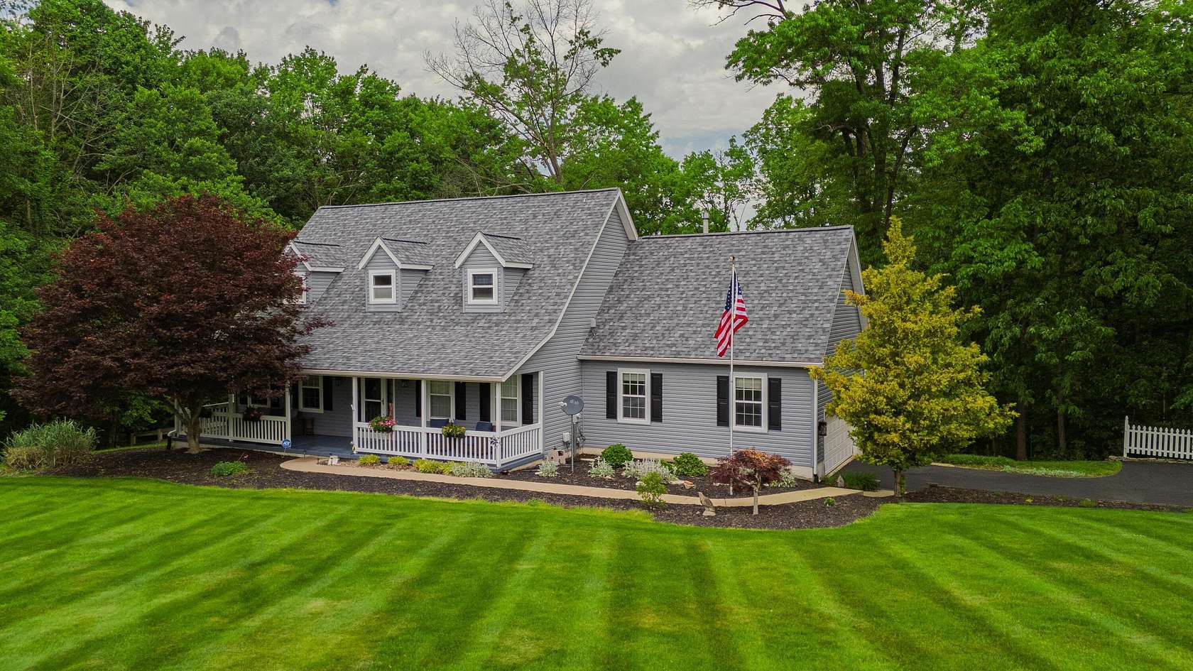 6 Acres of Land with Home for Sale in Heath, Ohio