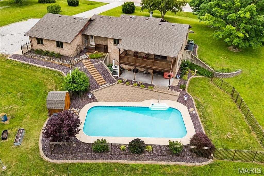 2 Acres of Land with Home for Sale in Troy, Illinois