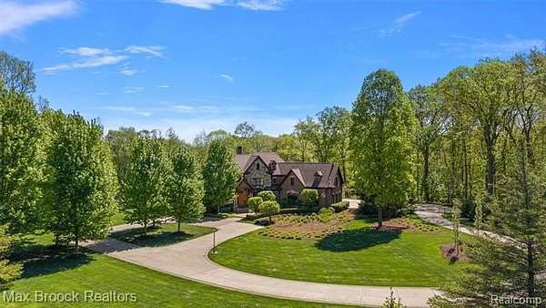 9.89 Acres of Land with Home for Sale in Clarkston, Michigan