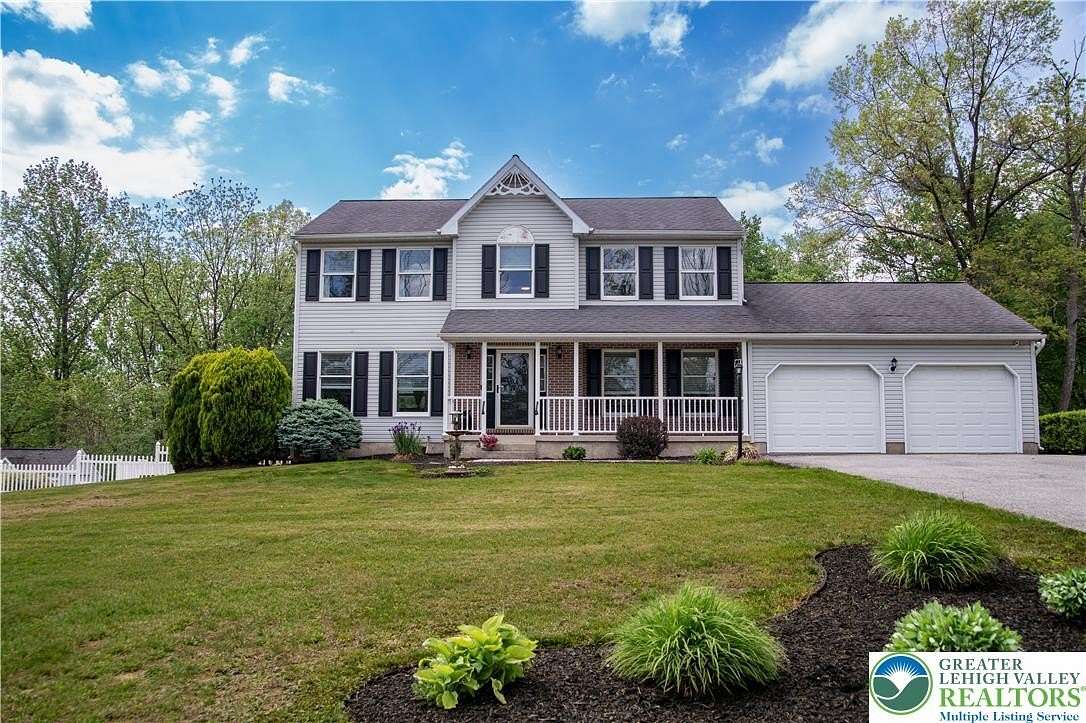 1.54 Acres of Land with Home for Sale in Lehigh Township, Pennsylvania
