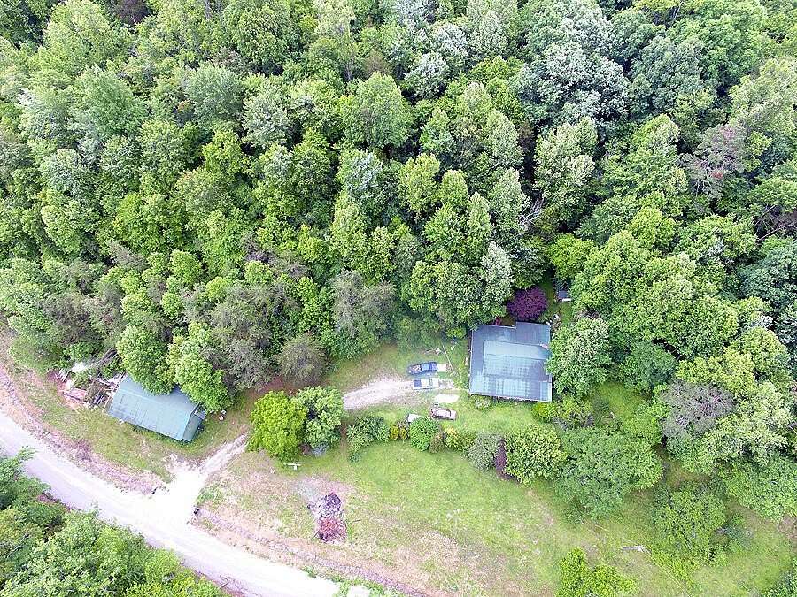 135 Acres of Recreational Land with Home for Sale in Somerset, Kentucky