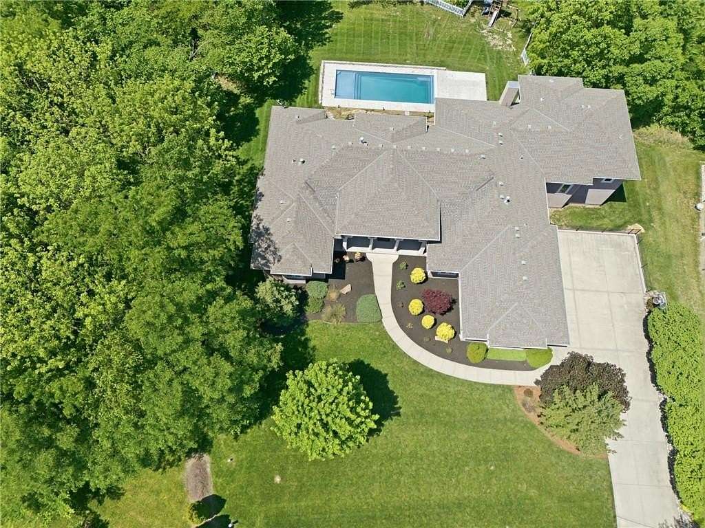 2.2 Acres of Land with Home for Sale in Parkville, Missouri