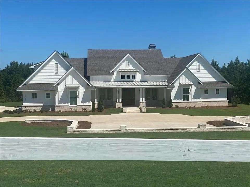3 Acres of Land with Home for Sale in Auburn, Alabama