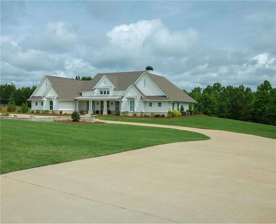 3 Acres of Land with Home for Sale in Auburn, Alabama