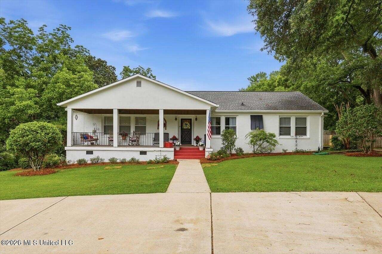 1.86 Acres of Land with Home for Sale in Brandon, Mississippi