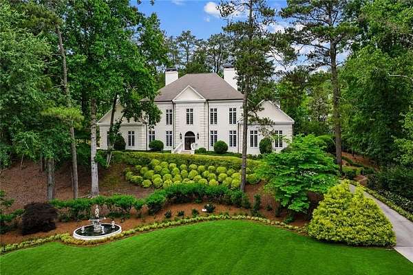 2 Acres of Land with Home for Sale in Atlanta, Georgia