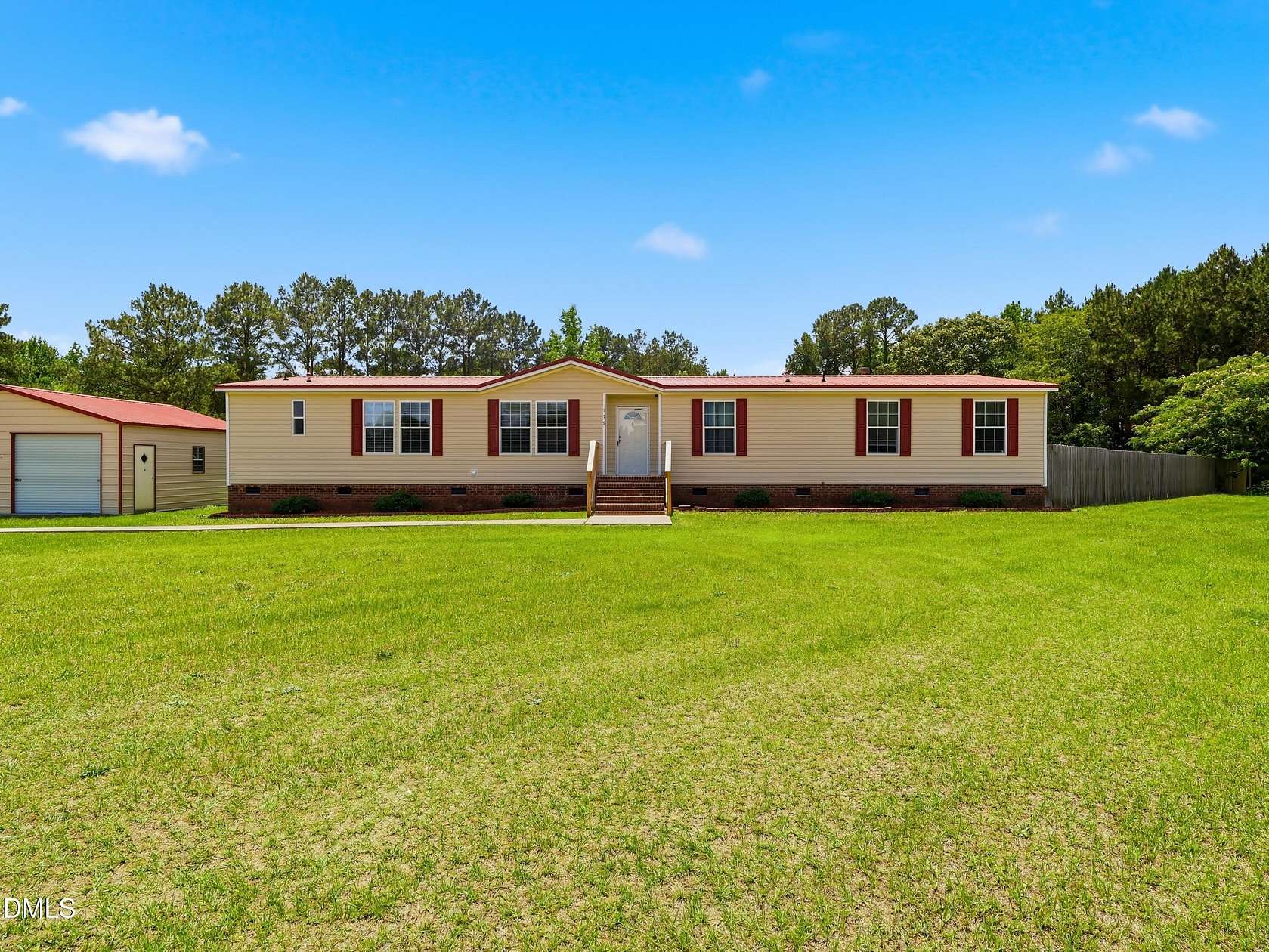 4 Acres of Land with Home for Sale in Smithfield, North Carolina