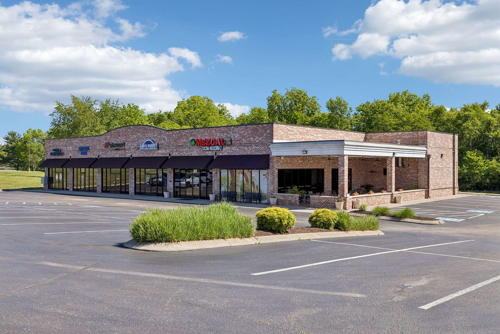 1.72 Acres of Improved Commercial Land for Sale in Spring Hill, Tennessee