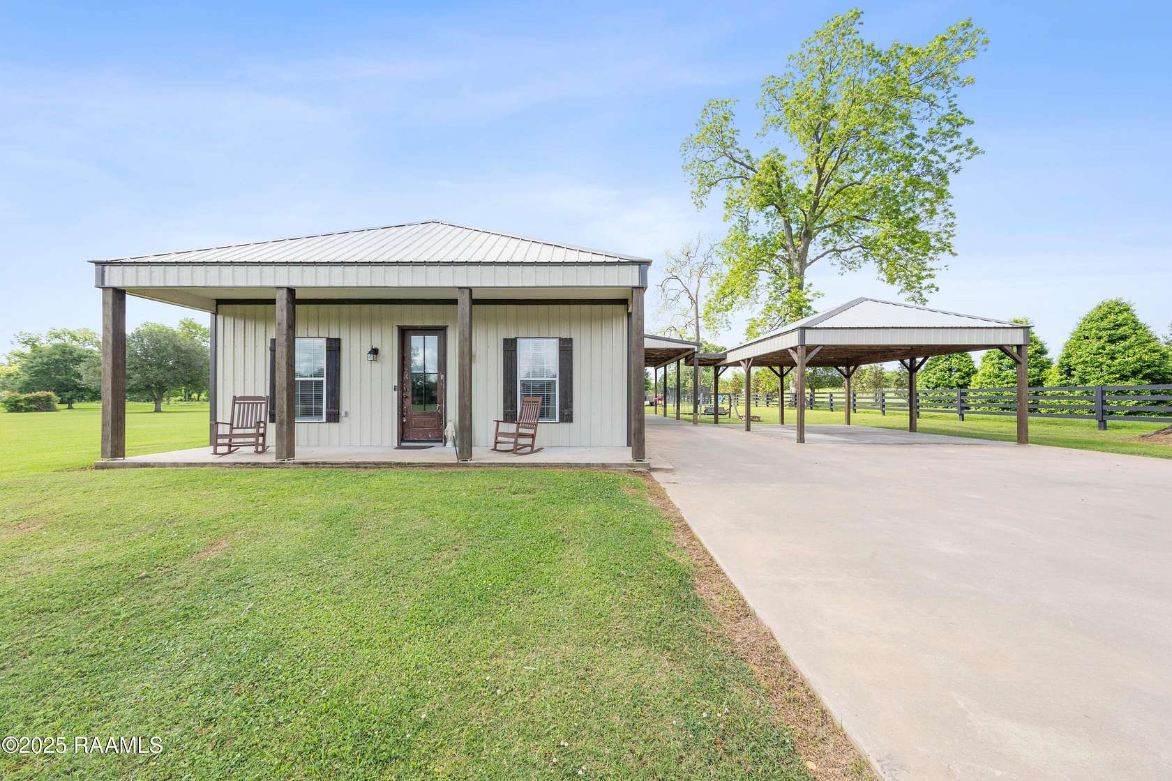 2.54 Acres of Land with Home for Lease in Lafayette, Louisiana